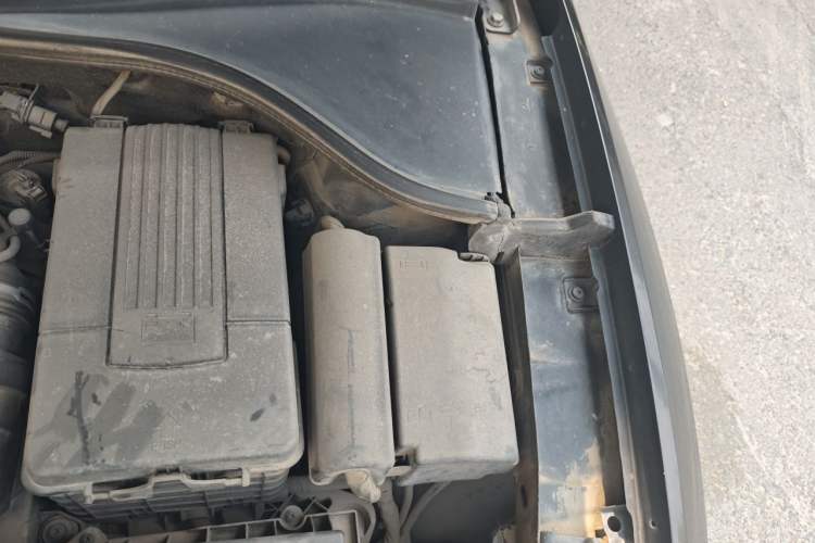 Used Volkswagen Passat 2015 1.8TSI DSG Prestige Edition Engine Bay Left
