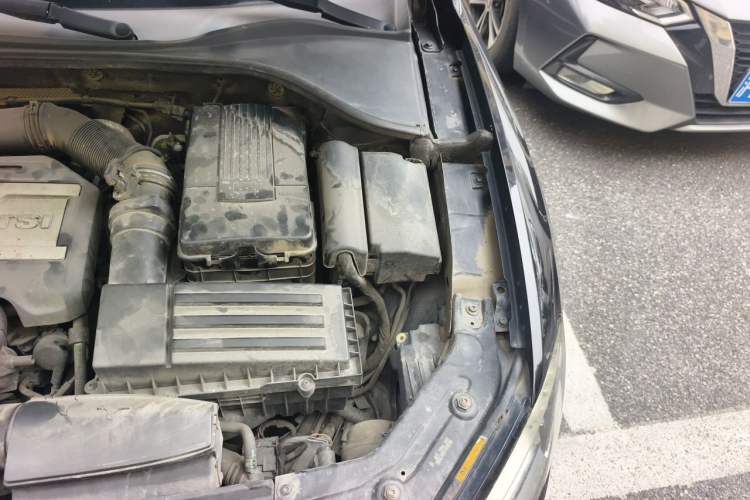 Used Volkswagen Passat 2015 1.8TSI DSG Prestige Edition Engine Bay Left