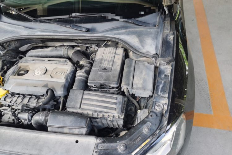 Used Volkswagen Passat 2015 1.8TSI DSG Prestige Edition Engine Bay Left