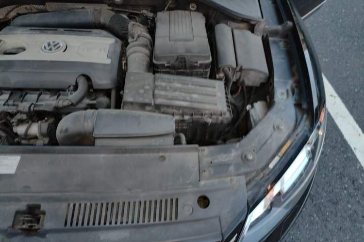 Used Volkswagen Passat 2015 2.0 TSI DSG Prestige Edition Engine Bay Left