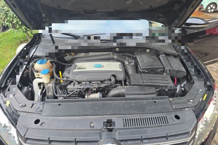 Used Volkswagen Passat 2015 1.8TSI DSG Prestige Edition Engine Bay