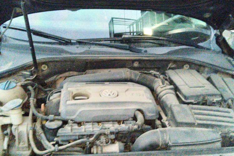 Used Volkswagen Passat 2015 1.8TSI DSG Prestige Edition Engine Bay