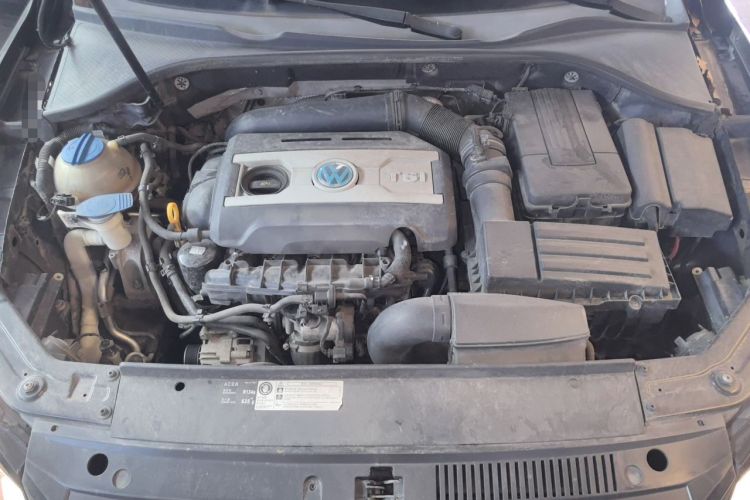 Used Volkswagen Passat 2015 1.8TSI DSG Prestige Edition Engine Bay