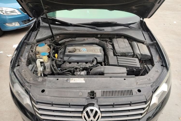 Used Volkswagen Passat 2015 1.8TSI DSG Prestige Edition Engine Bay
