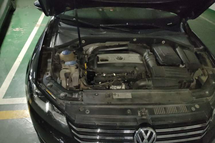 Used Volkswagen Passat 2015 2.0 TSI DSG Prestige Edition Engine Bay Right