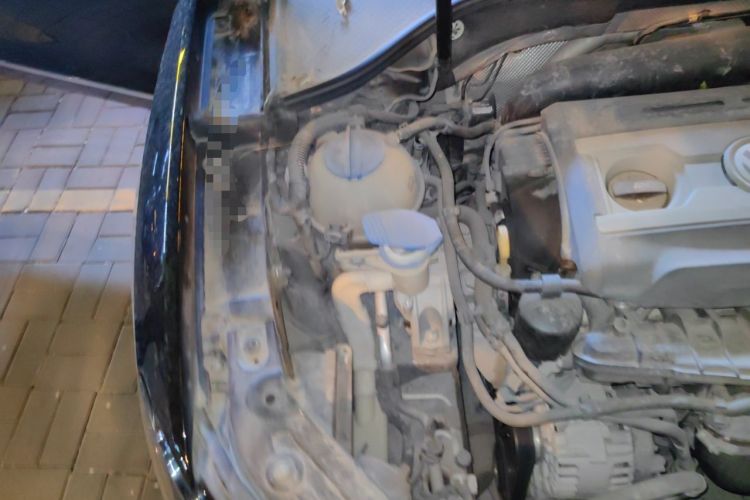 Used Volkswagen Passat 2015 1.8TSI DSG Prestige Edition Engine Bay Right