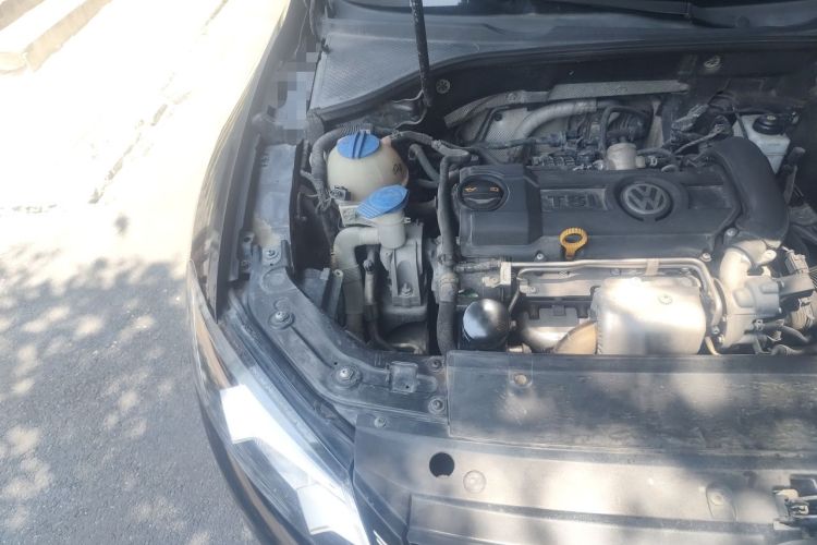 Used Volkswagen Passat 2015 1.4TSI DSG Prestige Edition Engine Bay Right