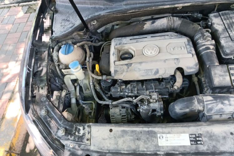 Used Volkswagen Passat 2015 1.8TSI DSG Prestige Edition Engine Bay Right