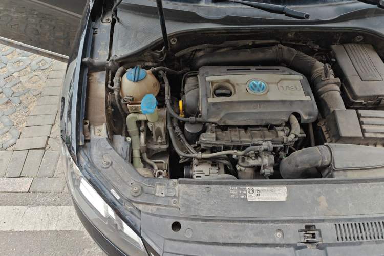 Used Volkswagen Passat 2015 2.0 TSI DSG Prestige Edition Engine Bay Right