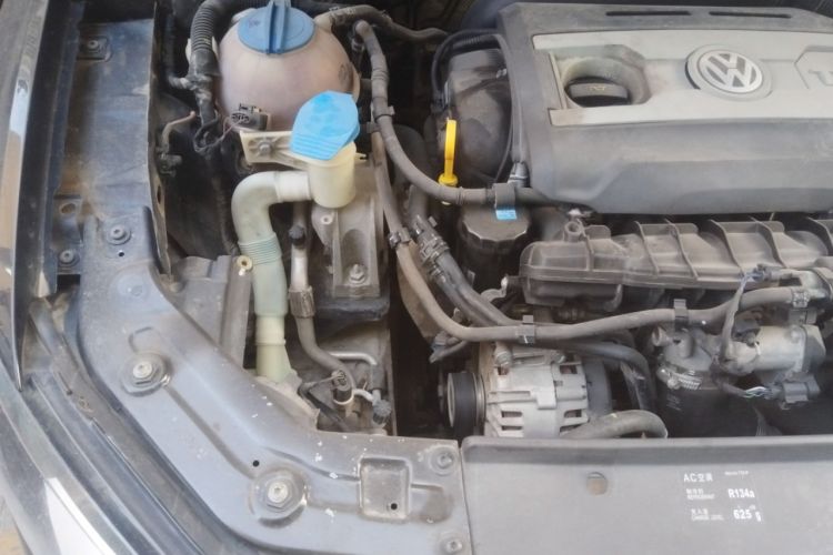 Used Volkswagen Passat 2015 1.8TSI DSG Prestige Edition Engine Bay Right