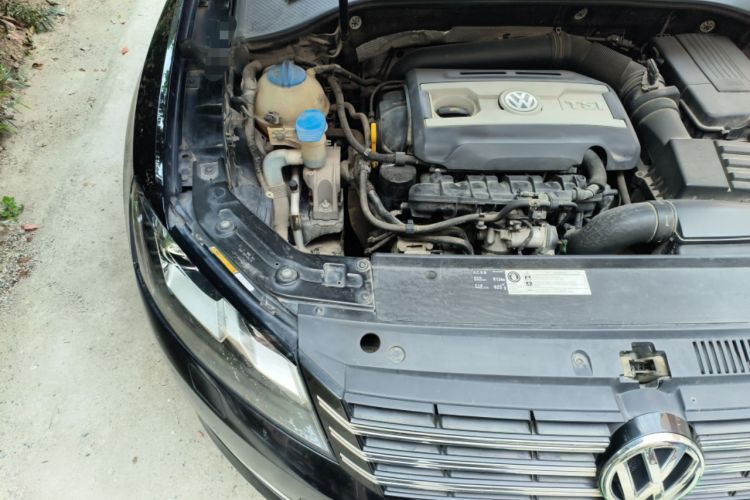 Used Volkswagen Passat 2015 2.0 TSI DSG Prestige Edition Engine Bay Right