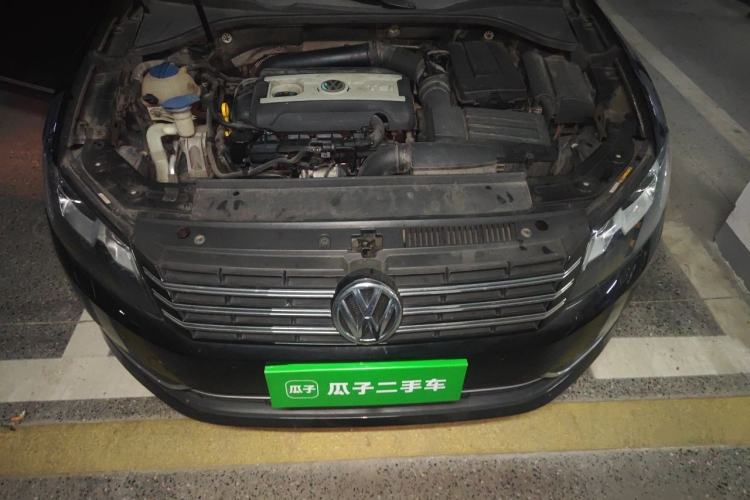 Used Volkswagen Passat 2015 1.8TSI DSG Prestige Edition Engine Bay