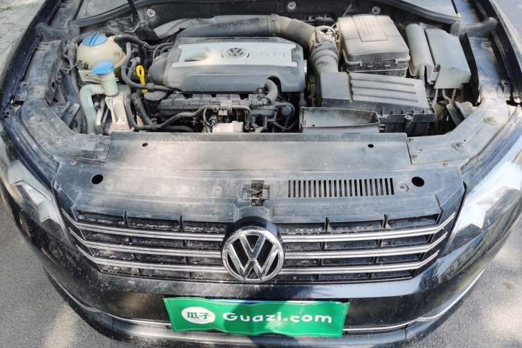 Used Volkswagen Passat 2015 1.8TSI DSG Prestige Edition Engine Bay