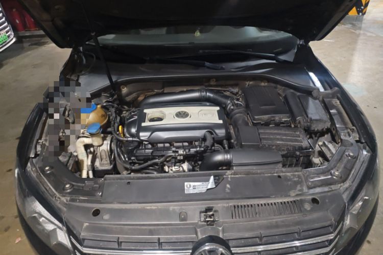 Used Volkswagen Passat 2015 1.8TSI DSG Prestige Edition Engine Bay