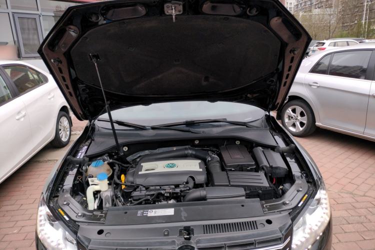 Used Volkswagen Passat 2015 2.0 TSI DSG Prestige Edition Engine Bay