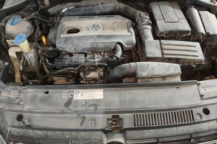Used Volkswagen Passat 2015 1.8TSI DSG Prestige Edition Engine Bay