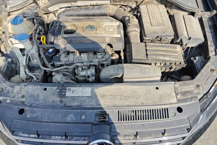 Used Volkswagen Passat 2015 1.8TSI DSG Prestige Edition Engine Bay