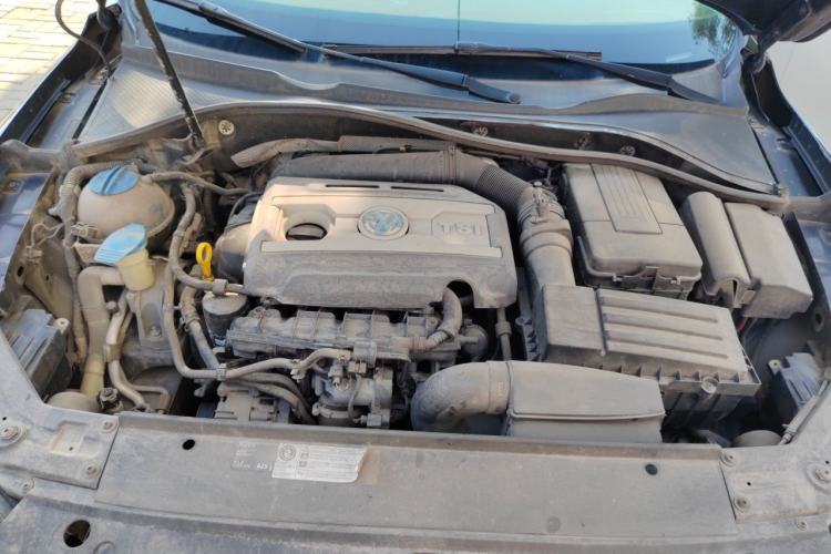 Used Volkswagen Passat 2015 1.8TSI DSG Prestige Edition Engine Bay