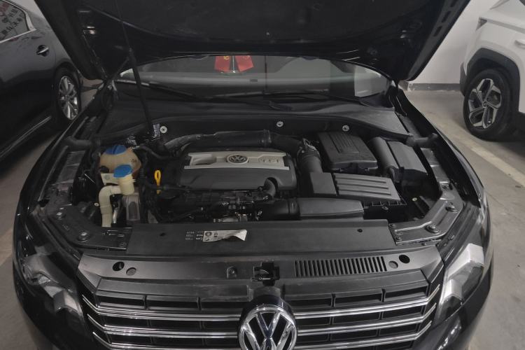 Used Volkswagen Passat 2015 1.8TSI DSG Prestige Edition Engine Bay