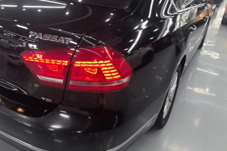 Used Volkswagen Passat 2015 1.8TSI DSG Prestige Edition Exterior 3
