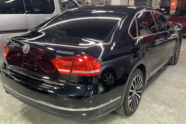 Used Volkswagen Passat 2015 1.8TSI DSG Prestige Edition Exterior 4