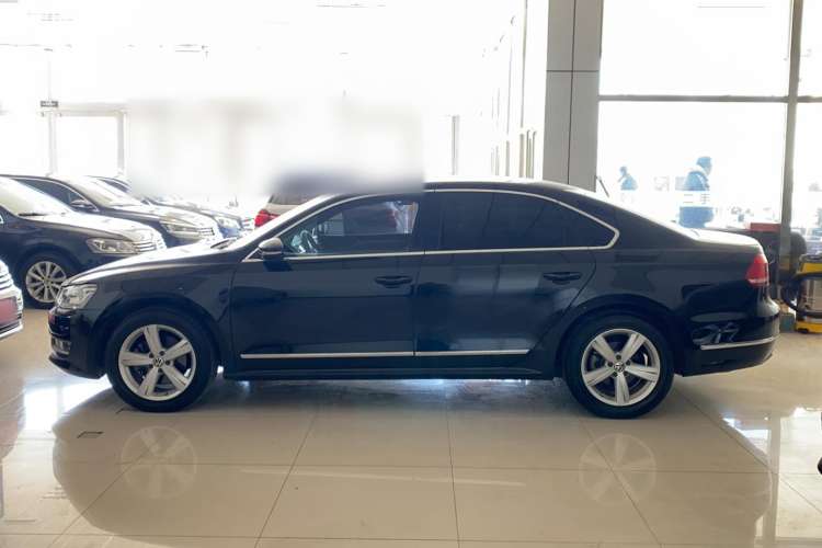 Used Volkswagen Passat 2015 1.8TSI DSG Prestige Edition Exterior 5