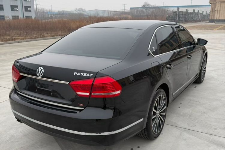 Used Volkswagen Passat 2015 1.8TSI DSG Prestige Edition Exterior 6
