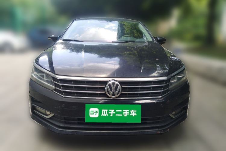 Used Volkswagen Passat 2015 1.8TSI DSG Luxury Edition Front