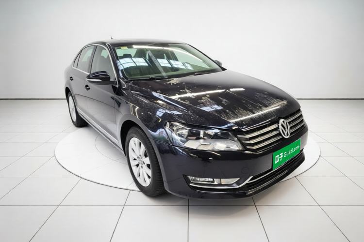 Used Volkswagen Passat 2015 1.8TSI DSG Prestige Edition Front Right 45 Deg