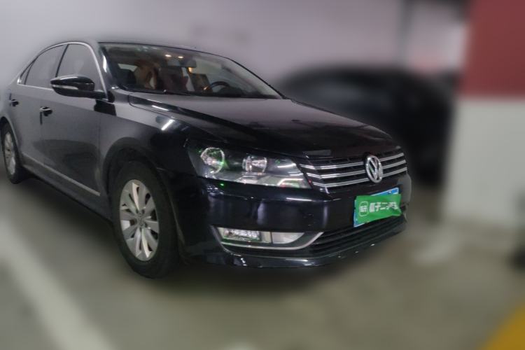 Used Volkswagen Passat 2015 1.8TSI DSG Prestige Edition Front Right 45 Deg