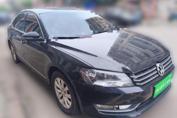 Used Volkswagen Passat 2015 1.8TSI DSG Prestige Edition Front Right 45 Deg