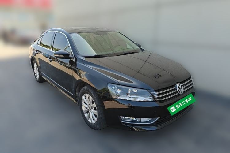 Used Volkswagen Passat 2015 1.8TSI DSG Prestige Edition Front Right 45 Deg
