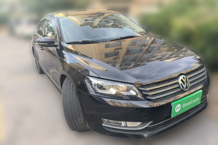 Used Volkswagen Passat 2015 1.8TSI DSG Prestige Edition Front Right 45 Deg