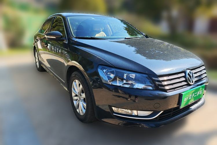 Used Volkswagen Passat 2015 1.4TSI DSG Prestige Edition Front Right 45 Deg