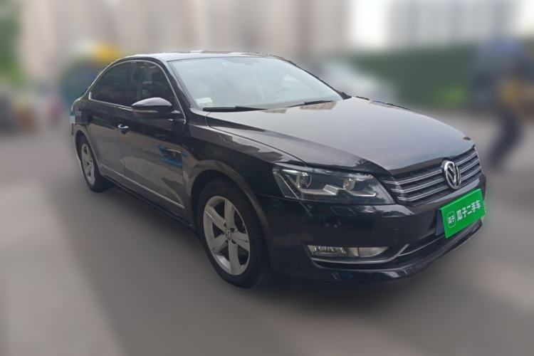 Used Volkswagen Passat 2015 1.8TSI DSG Prestige Edition Front Right 45 Deg