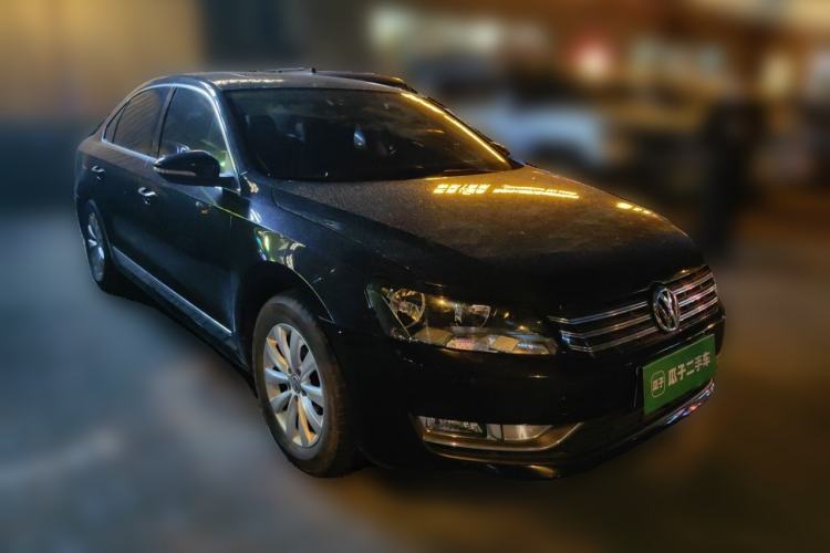 Used Volkswagen Passat 2015 1.8TSI DSG Prestige Edition Front Right 45 Deg