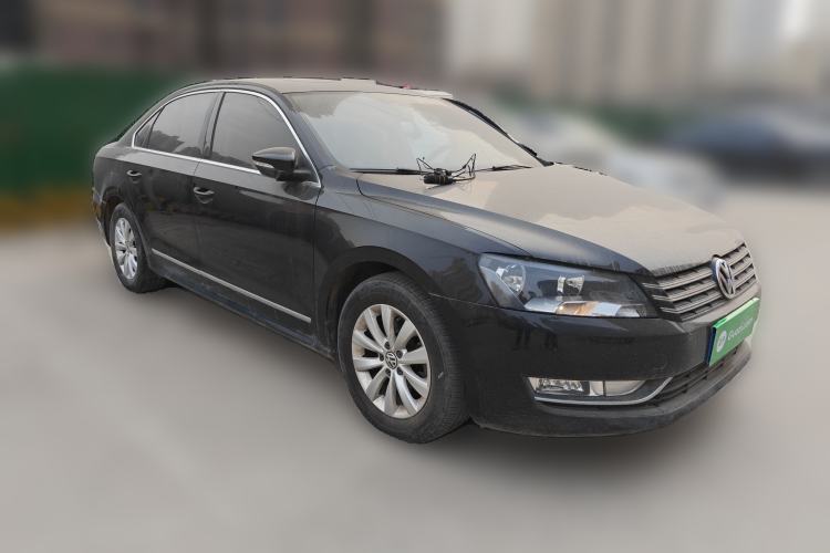 Used Volkswagen Passat 2015 1.8TSI DSG Prestige Edition Front Right 45 Deg