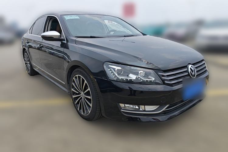 Used Volkswagen Passat 2015 2.0 TSI DSG Prestige Edition Front Right 45 Deg