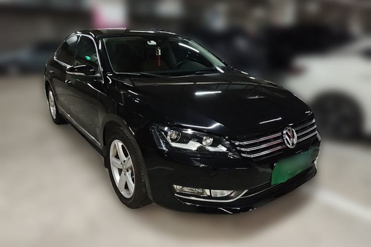Used Volkswagen Passat 2015 1.8TSI DSG Prestige Edition Front Right 45 Deg