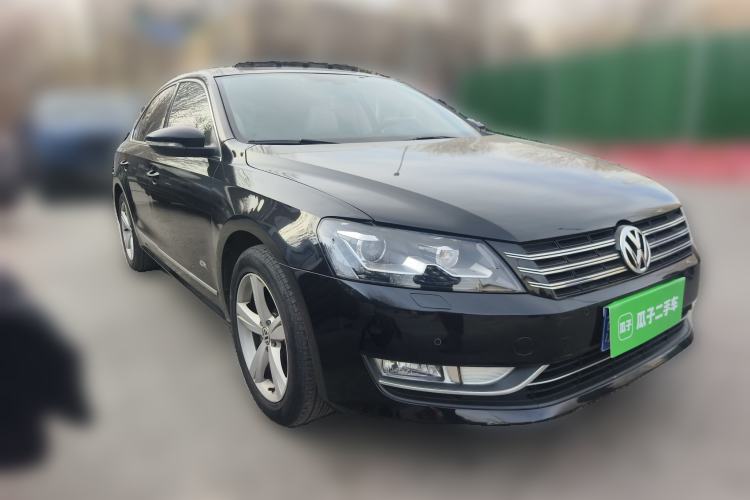 Used Volkswagen Passat 2015 1.8TSI DSG Prestige Edition Front Right 45 Deg