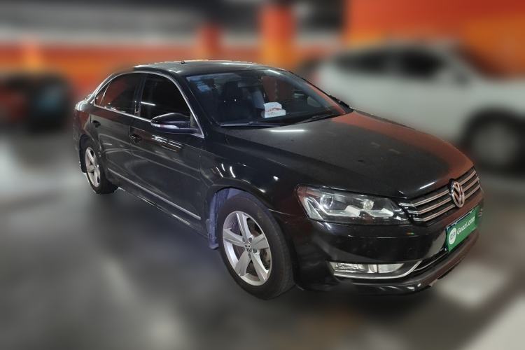 Used Volkswagen Passat 2015 1.8TSI DSG Prestige Edition Front Right 45 Deg