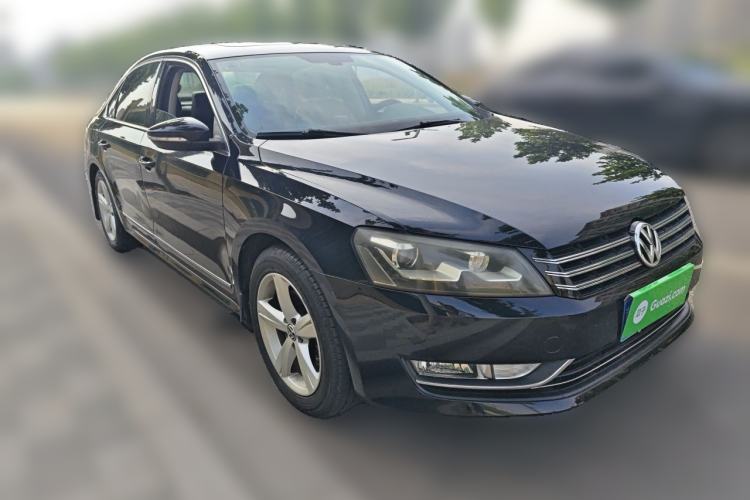 Used Volkswagen Passat 2015 1.8TSI DSG Prestige Edition Front Right 45 Deg