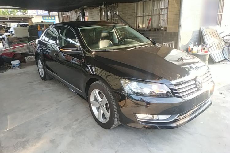 Used Volkswagen Passat 2015 1.8TSI DSG Prestige Edition Front Right 45 Deg