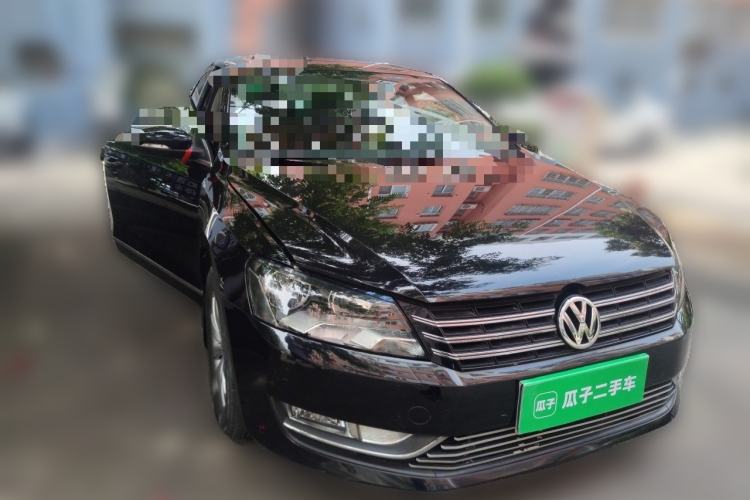 Used Volkswagen Passat 2015 1.4TSI Manual Luxury Edition Front Right 45 Deg