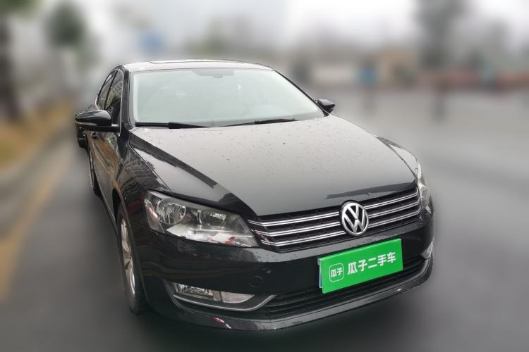 Used Volkswagen Passat 2015 1.8TSI DSG Prestige Edition Front Right 45 Deg