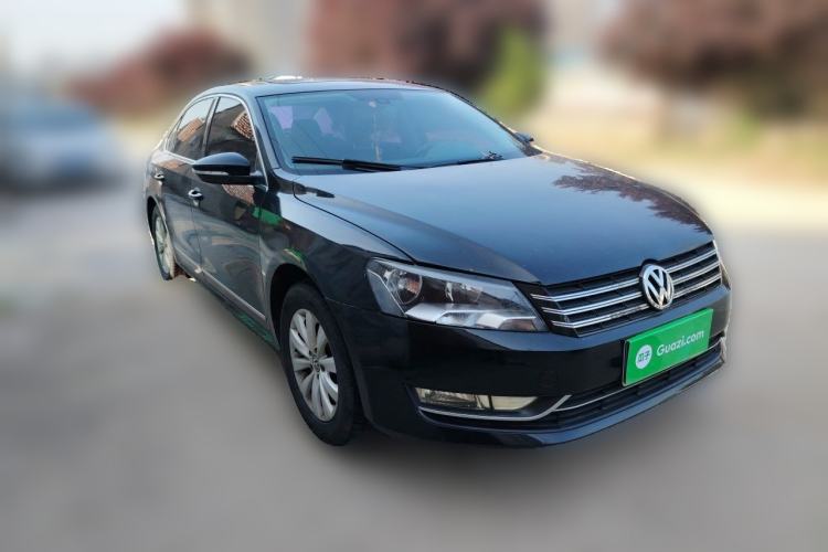 Used Volkswagen Passat 2015 1.8TSI DSG Prestige Edition Front Right 45 Deg