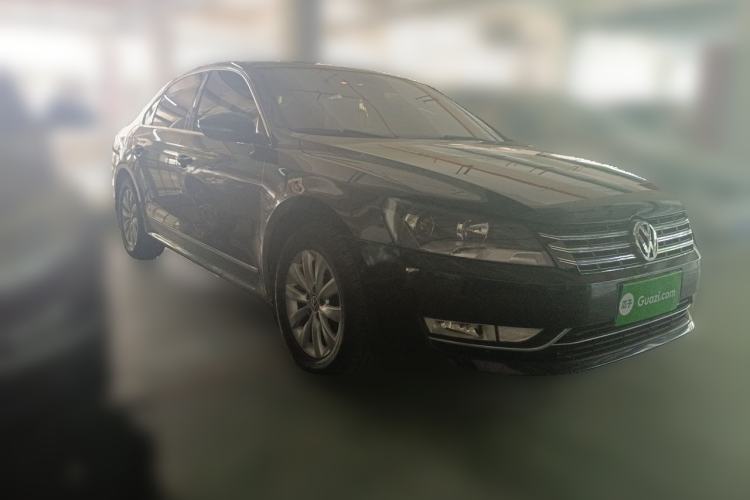 Used Volkswagen Passat 2015 1.8TSI DSG Prestige Edition Front Right 45 Deg