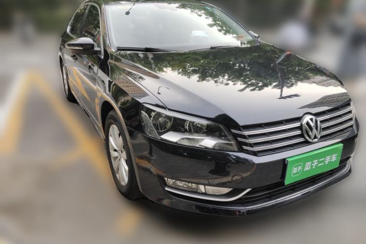 Used Volkswagen Passat 2015 1.8TSI DSG Prestige Edition Front Right 45 Deg