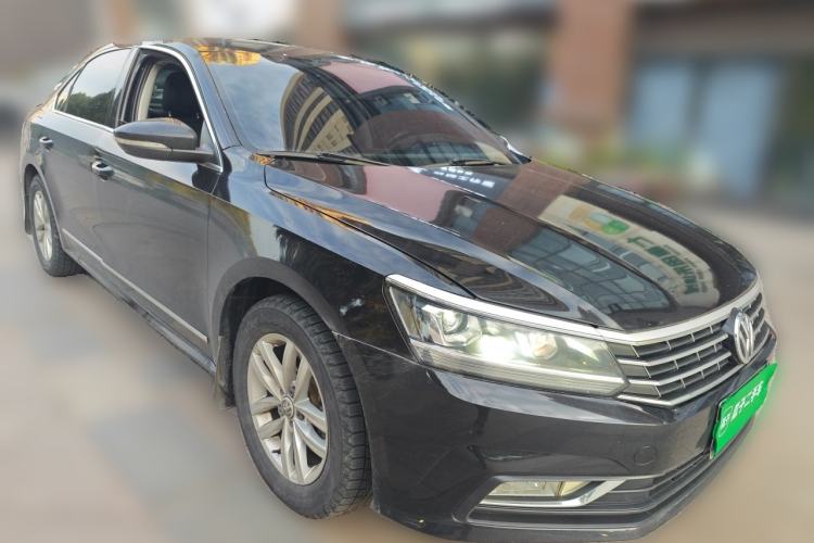 Used Volkswagen Passat 2015 1.8TSI Automatic Prestige Edition Front Right 45 Deg