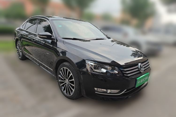 Used Volkswagen Passat 2015 2.0 TSI DSG Prestige Edition Front Right 45 Deg